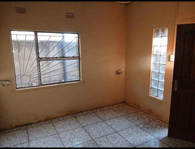 2 BEDROOM HOUSE FOR SALE IN EVATON WEST